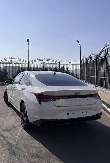 e class: Hyundai Avante: 2021 г., 1.6 л, Гибрид, Седан — 1