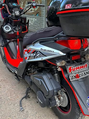 электрондук скутер: Скутер ZW S (тюнингованный) - Яркий дизайн: красно‑черная схема — 4