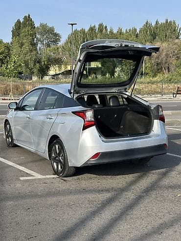 camry 2017: Toyota Prius: 2018 г., Гибрид, Лифтбек — 7