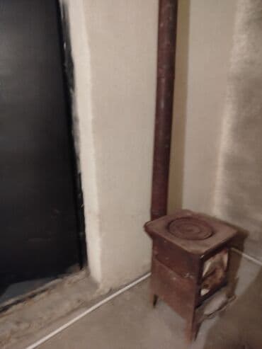 дом с действующим бизнесом: Сдаётся времянка 2-х комнатная,в городе Кант Описание: - Отдельная — 8