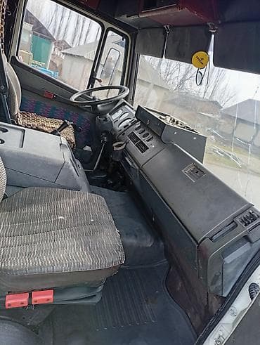 камаз 10 т: Манипулятор, Mercedes-Benz, 1996 г., от 4 т — 4