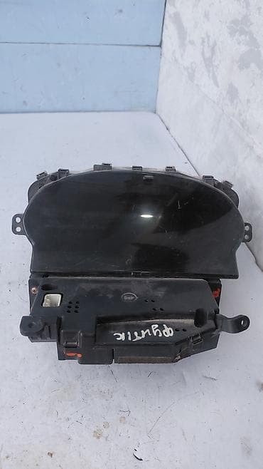 step rf3: Щиток приборов Toyota 2000 г., Б/у, Оригинал, Япония — 1
