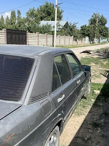 Транспорт: Mercedes-Benz 190: 1989 г., 2 л, Механика, Дизель, Седан — 6