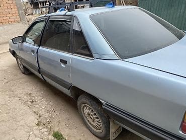 ток кучу: Audi 100: 1989 г., 2 л, Ручные, Седан — 2