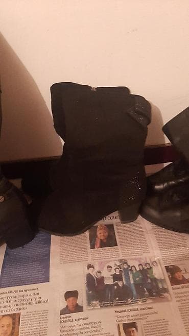 сапоги 32: Обуви 37-38 разм.Лето и зима — 10