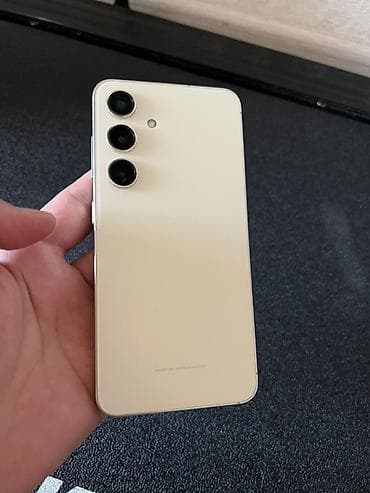 гранд прайм: Samsung Galaxy S24, Б/у, 256 ГБ, цвет - Золотой, 1 SIM, eSIM — 8