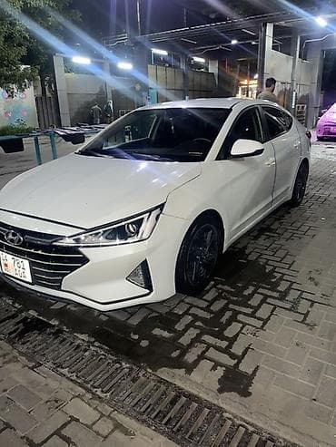 subaru outback 2013: Hyundai Elantra: 2018 г., 2 л, Бензин, Седан — 4