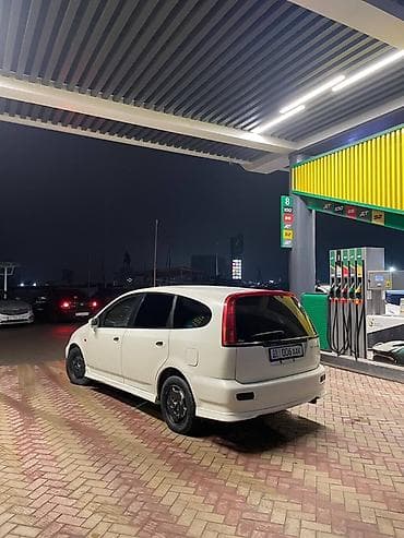 step wgn: Honda Stream: 2001 г., 2 л, Автомат, Бензин, Минивэн — 3