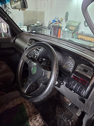 Транспорт: Isuzu Bighorn: 1995 г., 3.1 л, Автомат, Дизель, Внедорожник — 7