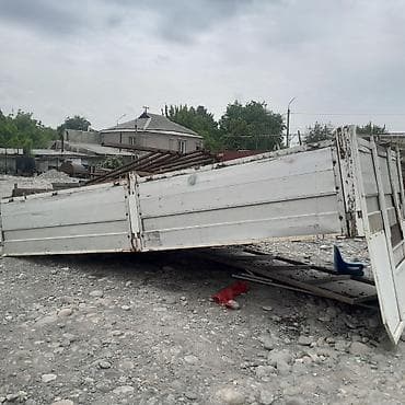 экран нексия: Кузов бортовой Mercedes-Benz, Б/у — 2
