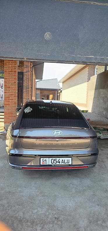 geely galaxy e5: Hyundai Grandeur: 2022 г., Седан — 2