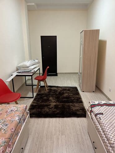 бакту долонотуу: 22 кв. м, Эмереги менен — 1