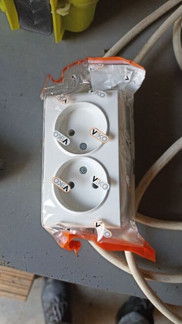 мороженое оборудование: Электрик | Установка счетчиков, Установка стиральных машин, Демонтаж электроприборов Больше 6 лет опыта — 4