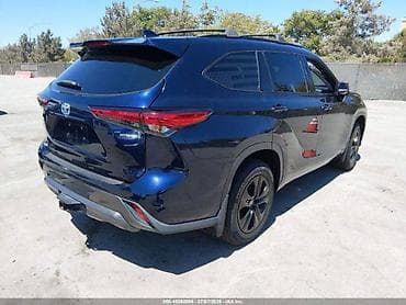 low ll: Toyota Highlander: 2022 г., 2.5 л, Автомат, Гибрид — 4