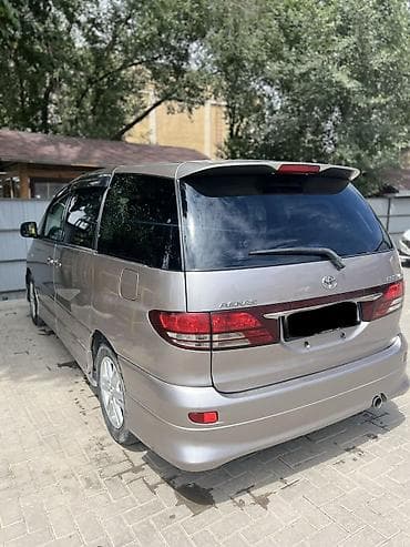 Toyota Estima: 2003 г., 2.4 л, Автомат, Газ, Минивэн — 3