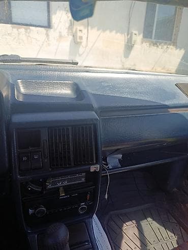 sg 9: Audi 100: 1986 г., Бензин, Седан — 8