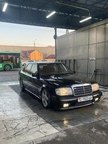 Mercedes-Benz W124: 1992 г., 2.2 л, Механика, Бензин, Седан at lalafo.kg Mercedes-Benz W124: 1992 г., 2.2 л, Механика, Бензин, Седан
