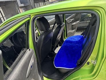 шевроле: Chevrolet Spark: 2015 г., 1 л, Вариатор, Бензин, Хэтчбэк — 8