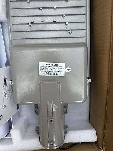 Солнечные прожекторы: Светодиодный солнечный уличный светильник GRAND LED 200W, IP67 - Тип — 2