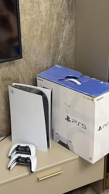dualsens: Sony PlayStation 5 (дисковая версия) с коробкой и двумя геймпадами — 1