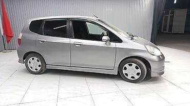 hongqi ehs9: Honda Fit: 2002 г., 1.3 л, Автомат, Бензин, Хэтчбэк — 4