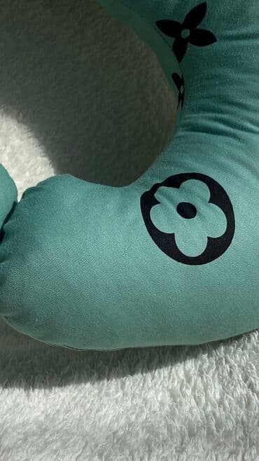 Игрушки: Подушки для шеи Очень мягкие, Мега удобные подушки для шеи. Они — 4