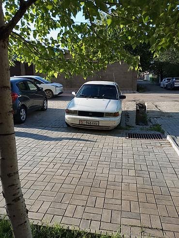 малибо: Mazda 323: 1997 г., Механика, Седан — 8