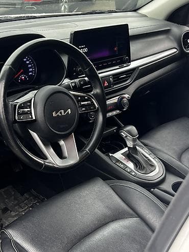 mazda premacy: Kia K3: 2021 г., Седан — 10