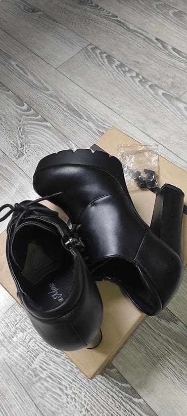 Оксфорддор: Черные полуботинки с каблуком. В комплекте сменные набойки (в lalafo.kg да — 3 Оксфорддор: Черные полуботинки с каблуком. В комплекте сменные набойки (в — 3