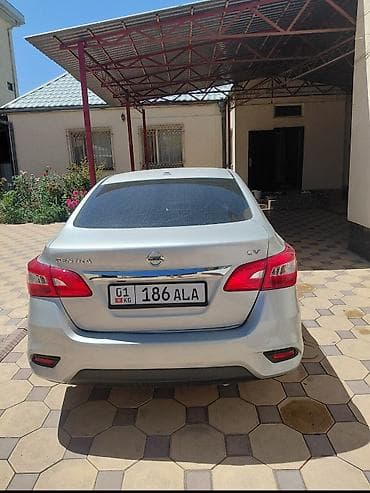 01: Nissan Sentra: 2017 г., 1.8 л, Вариатор, Бензин, Седан — 2