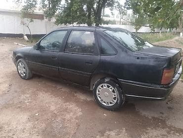 70 сом: Opel Vectra: 1992 г., 1.6 л, Кол менен иштөөчү, Бензин, Седан — 6
