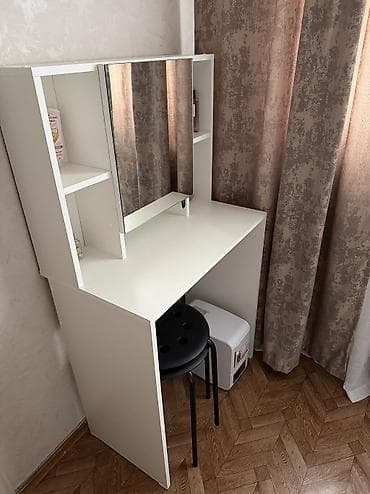 Терезелер жана комплектөөчүлөр: Кийим үчүн комод, Колдонулган, Күзгүсү менен, Башка материал, түсү - Ак, Өзү алып кетүү — 1