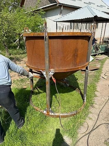 емкость для сыпучих: Бадья (воронка/хоппер) для сыпучих материалов. Описание: - Исполнение — 1