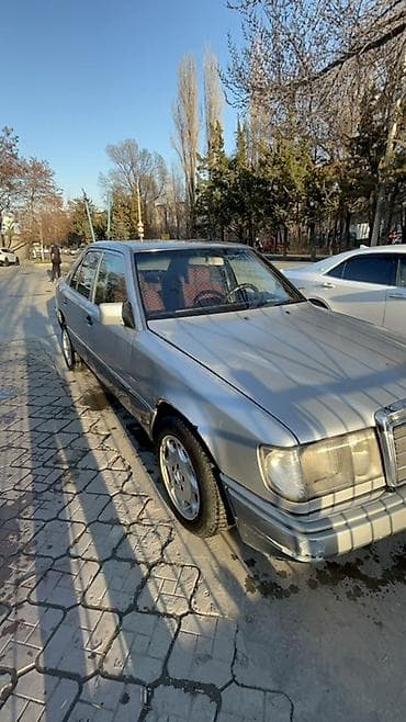продаю w124: Mercedes-Benz E-Class: 1993 г., 2.2 л, Механика, Бензин, Седан — 3