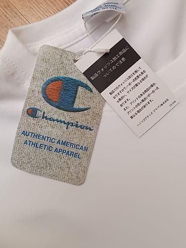 Футболка Champion, белая, размер XL.(175-185) - Логотип Champion на