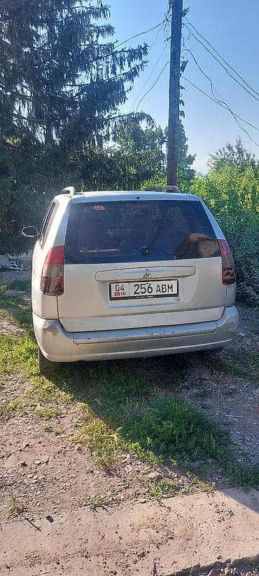 Mitsubishi Space Wagon: 2001 г., 1.8 л, Кол менен иштөөчү, Бензин, Универсал — 2
