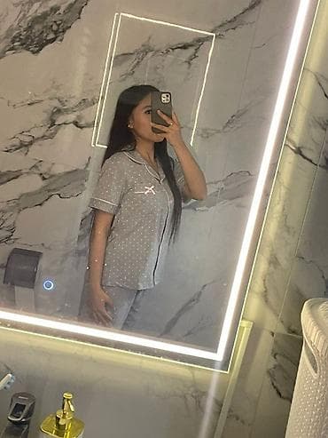 Женские пижамные комплекты (верх + брюки) - Фасон: классическая