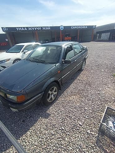 Volkswagen: Volkswagen Passat: 1988 г., 1.8 л, Механика, Газ, Седан — 4