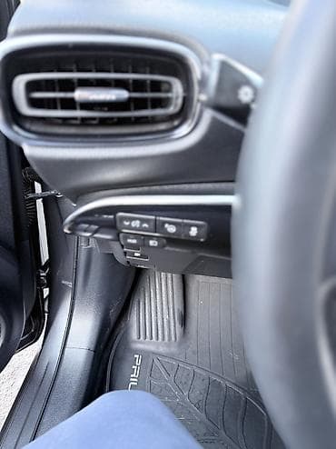 step rf3: Toyota Prius: 2017 г., Вариатор, Гибрид, Хэтчбэк — 9