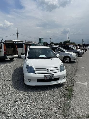 Toyota Ist: 2003 г., Автомат, Бензин, Хэтчбэк — 1