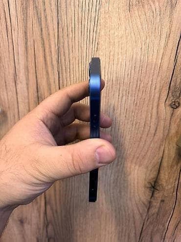 macbook air m2 15: IPhone 13, 256 ГБ, Синий, Защитное стекло, Чехол, Кабель, 88 % — 2