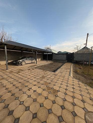 Дома: 🏡 Продаётся просторный дом в районе Ак-Орго (Бишкек) 📍 ул. Б — 5