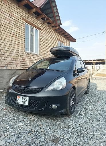 Honda Jazz: 2005 г., 1.3 л, Вариатор, Бензин, Хэтчбэк