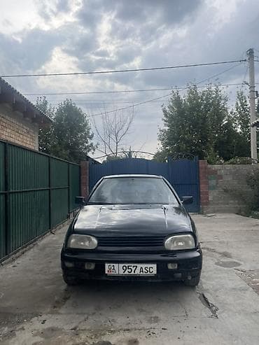 transporter multivan: Volkswagen Golf: 1997 г., 1.6 л, Механика, Бензин, Хэтчбэк — 1
