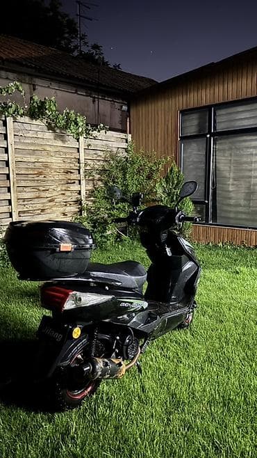 Скутерлер: Скутер түрү 125 куб. см, Бензин, Колдонулган — 7