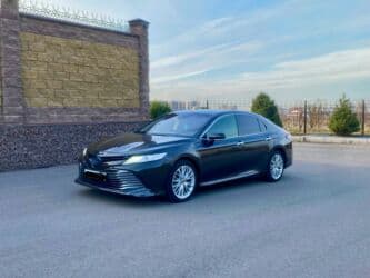 продаю не рабочий авто: Toyota Camry: 2018 г., 2.5 л, Автомат, Гибрид, Седан — 2