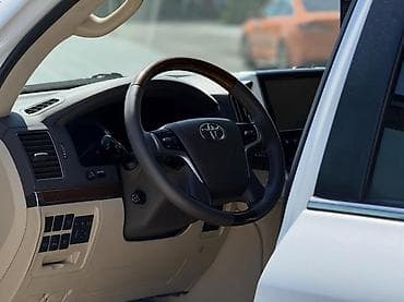 Toyota Land Cruiser: 2016 г., 4.6 л, Автомат, Бензин, Внедорожник — 8
