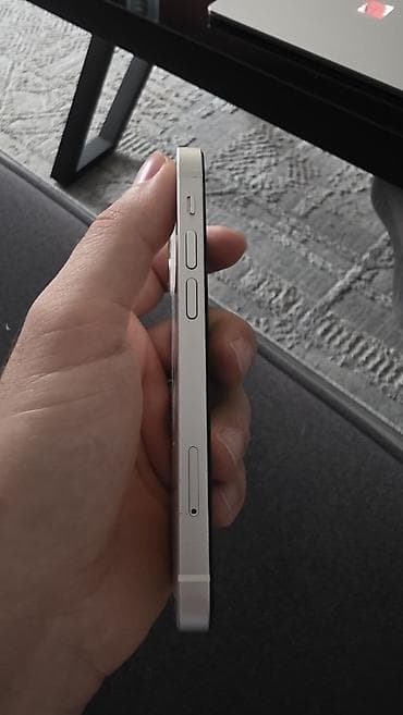 iphon 11: IPhone 13, Старлайт — 3