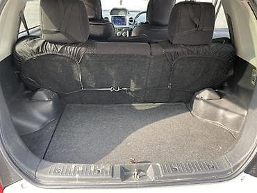 e60 m5: Toyota Ist: 2004 г., 1.5 л, Автомат, Бензин, Хэтчбэк — 8