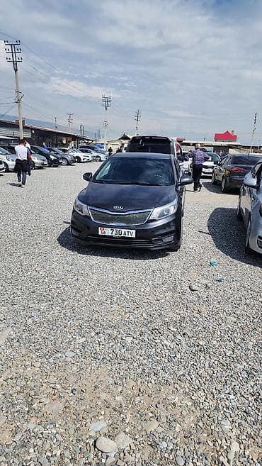 shevrale spark: Kia Rio: 2015 г., 1.6 л, Автомат, Бензин, Седан — 2